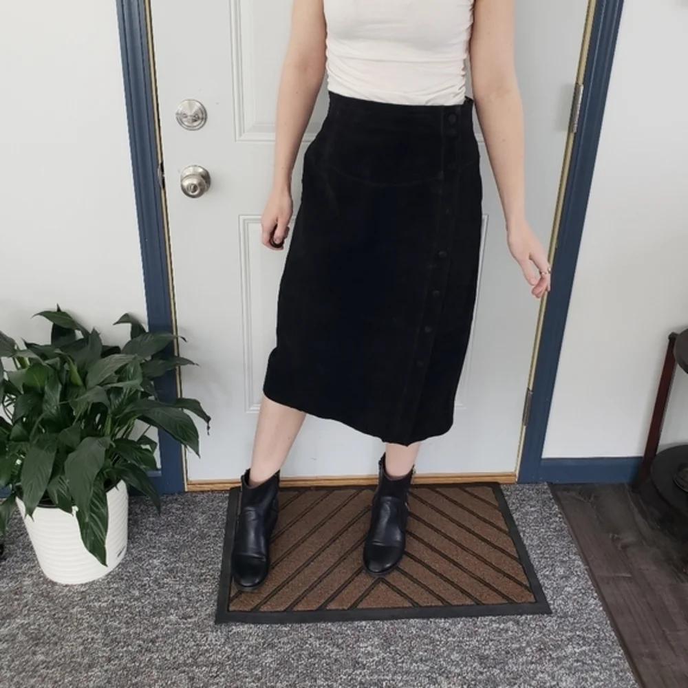 Vintage 90s Wilson's Leather‎ Suede Skirt
